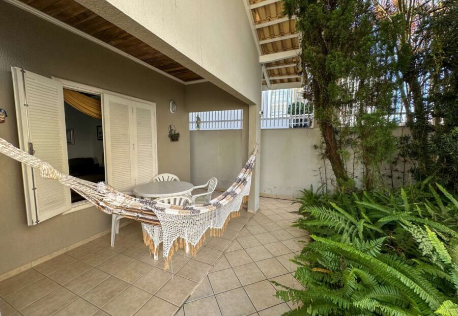 Casa 4 dormitórios ou + – A24