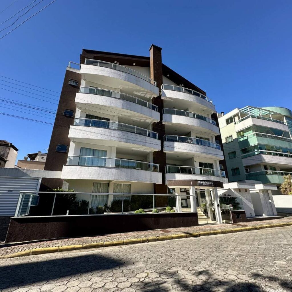 Apartamento 3 Quartos – A30