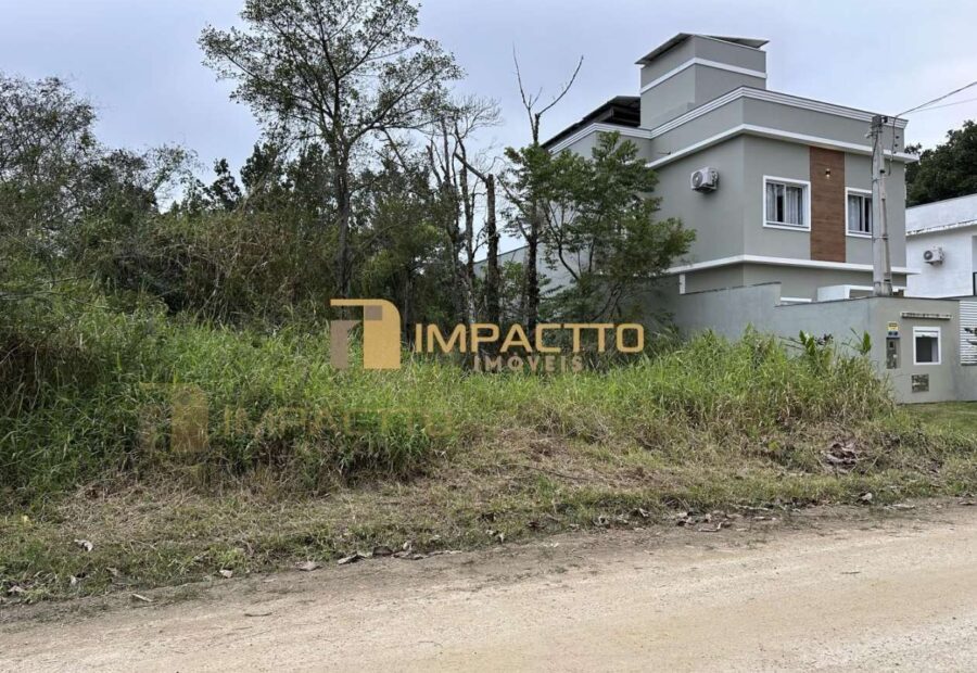 Terreno – V12